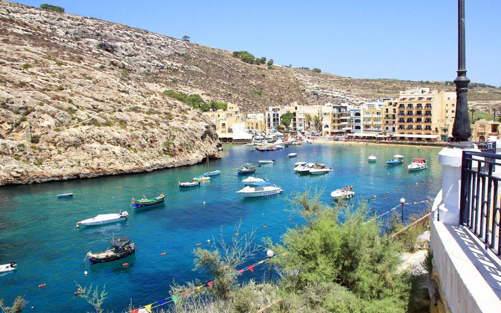 Seafront Apartment With Amazing Sunset View Xlendi Ngoại thất bức ảnh