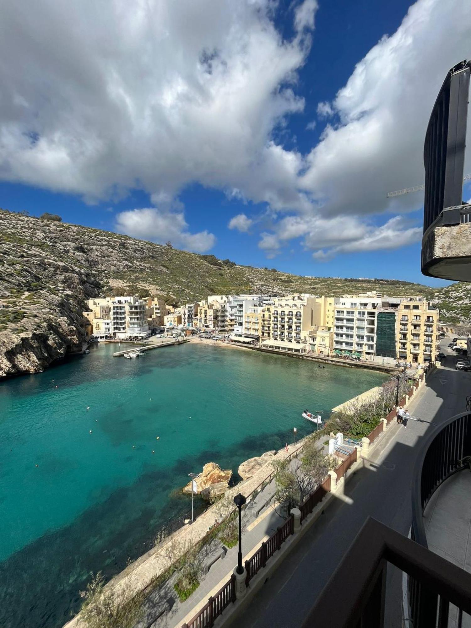 Seafront Apartment With Amazing Sunset View Xlendi Ngoại thất bức ảnh