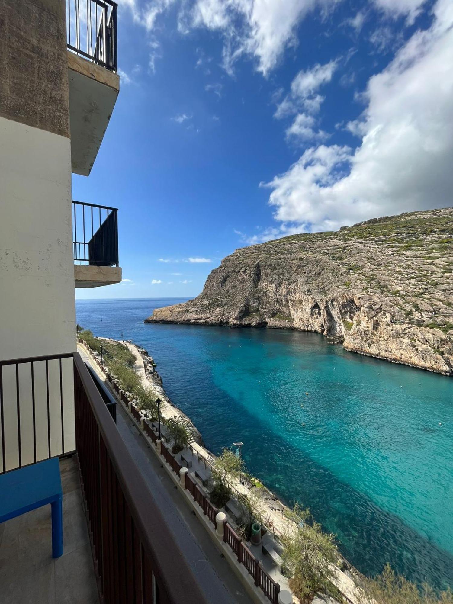 Seafront Apartment With Amazing Sunset View Xlendi Ngoại thất bức ảnh